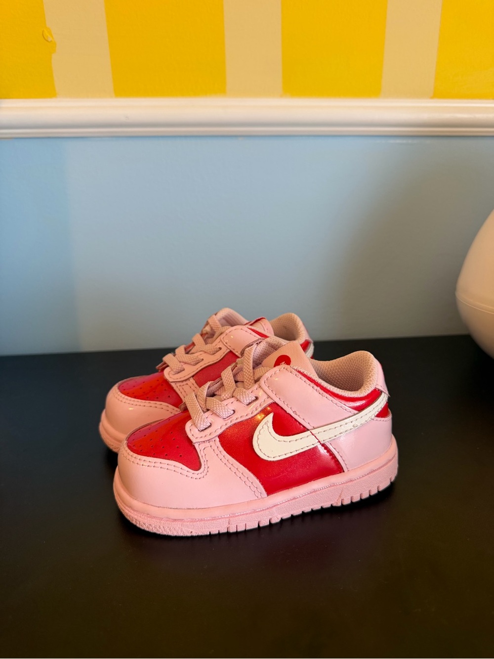 Nike Kids Pink and Red Low-Top Hook-and-Loop Sneakers